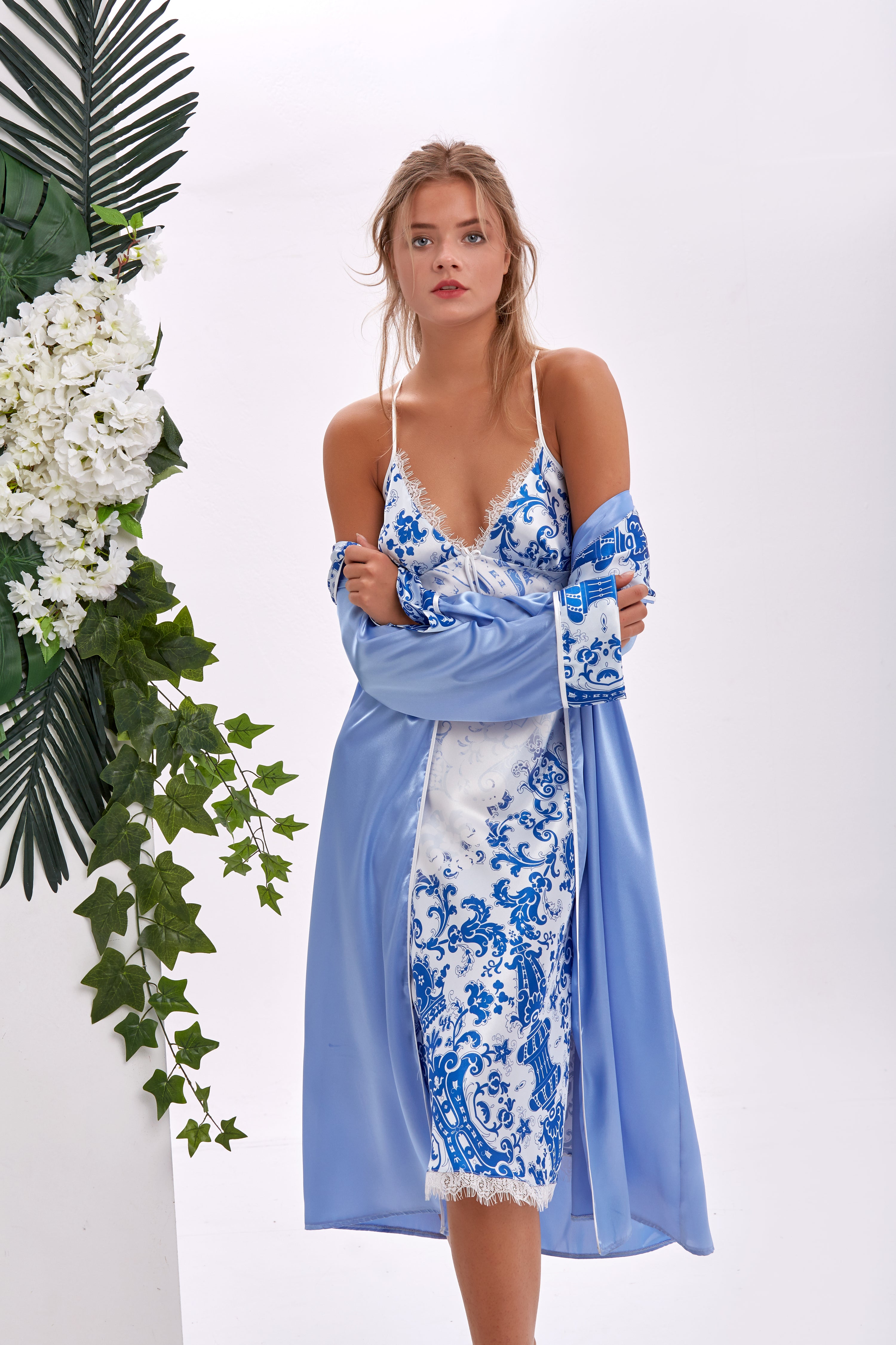Mai Barok & Floral Dantelli Uzun Saten Kimono ve Gecelik Takımı