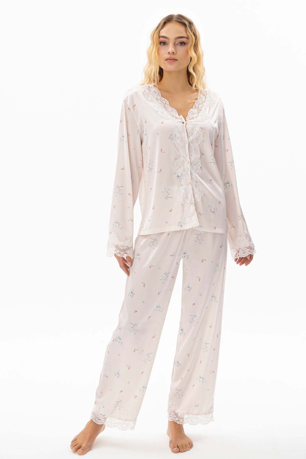 Flora Dantel İşlemeli Çiçek Desenli İpek Saten Düğmeli Pijama Takımı