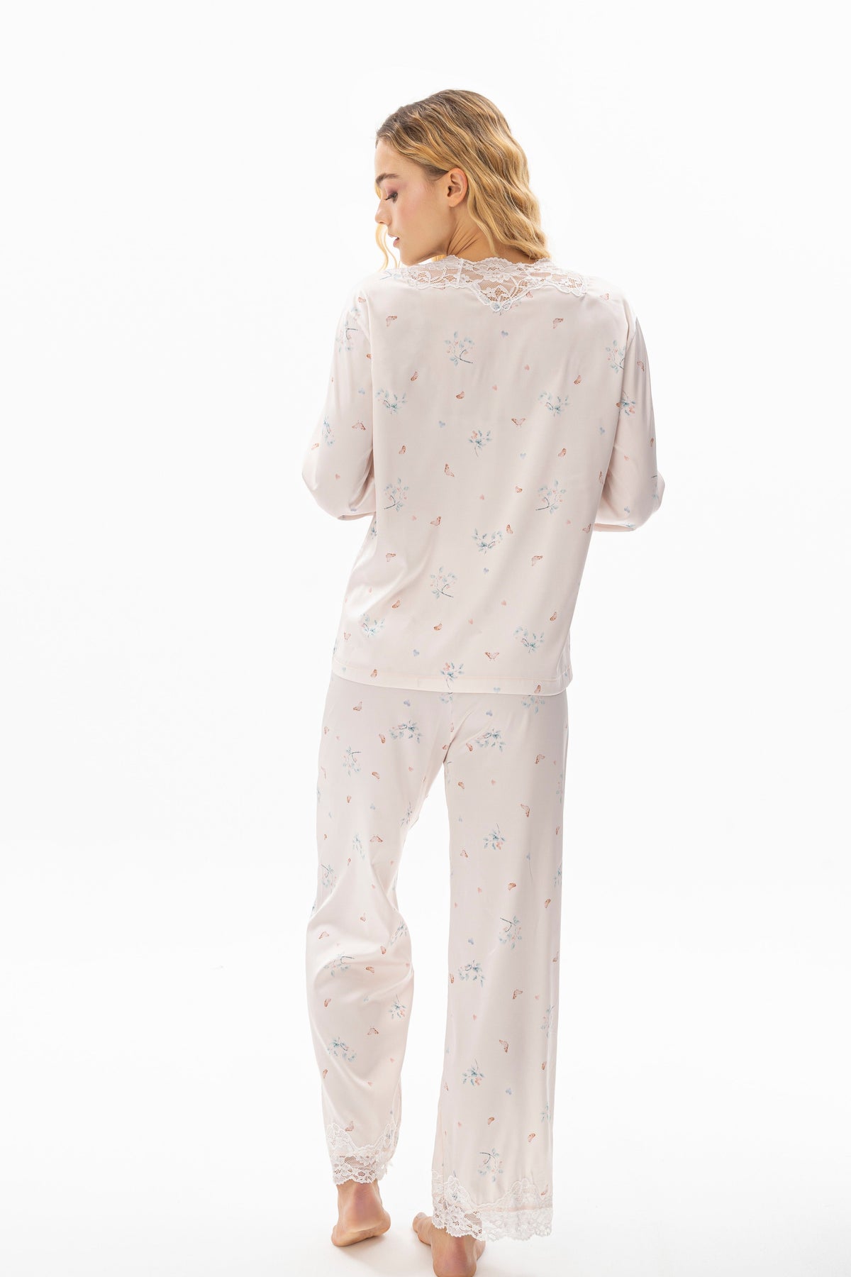 Flora Dantel İşlemeli Çiçek Desenli İpek Saten Düğmeli Pijama Takımı