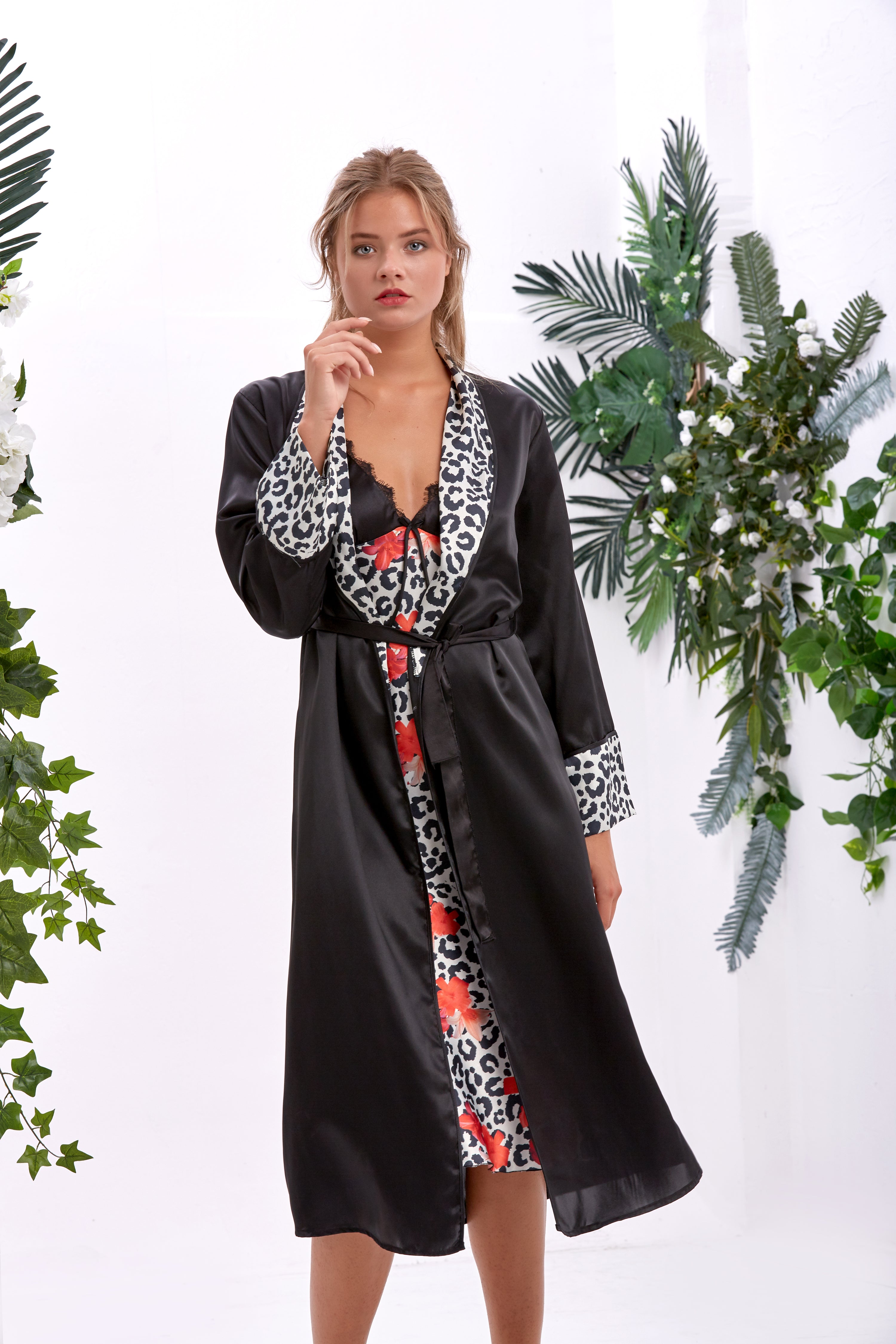 Sauvage Floral Dantelli Uzun Saten Kimono ve Gecelik Takımı