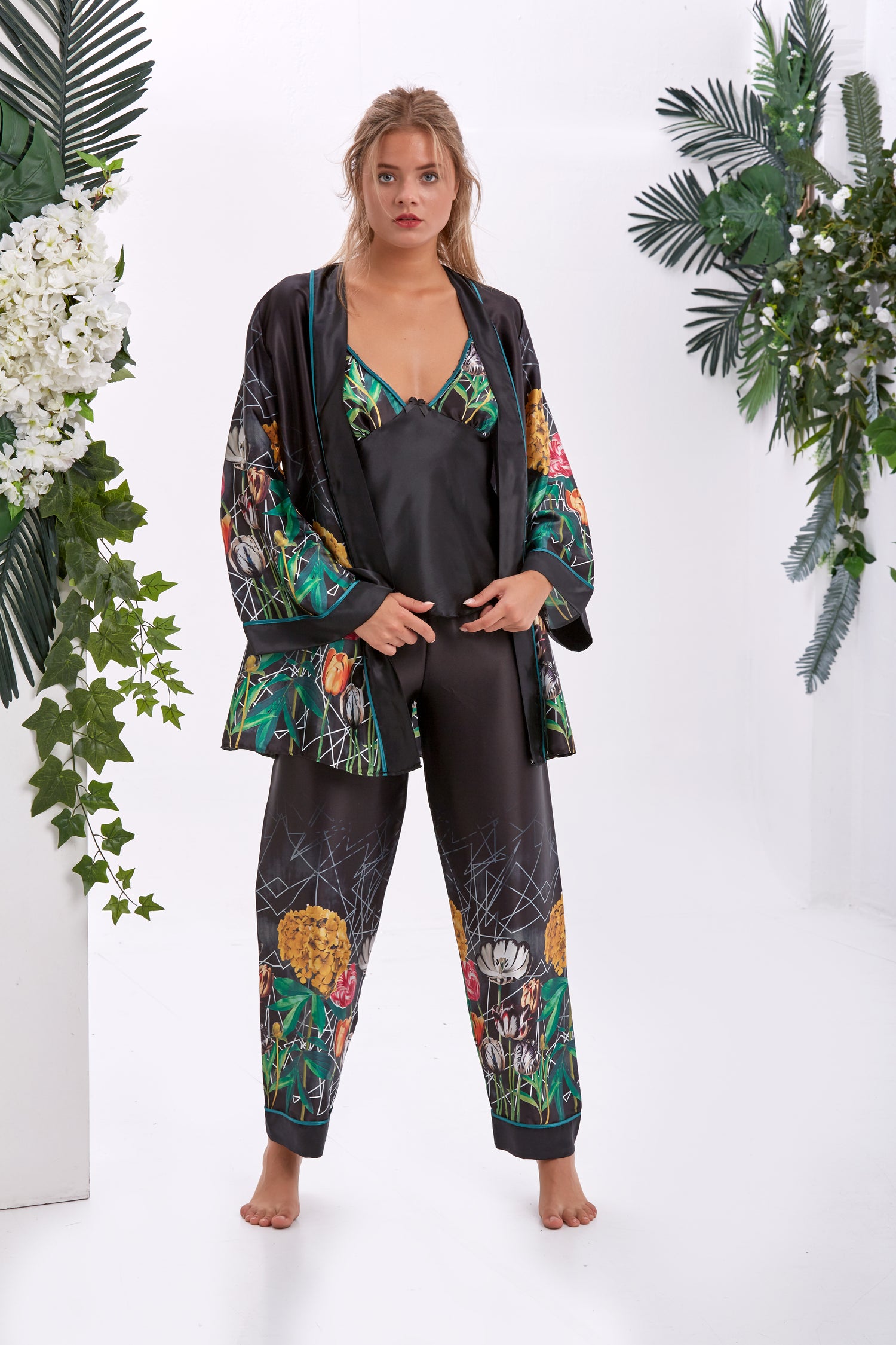 Iris Floral &amp; Geometrik Saten Uzun Kimono Pijama Takımı