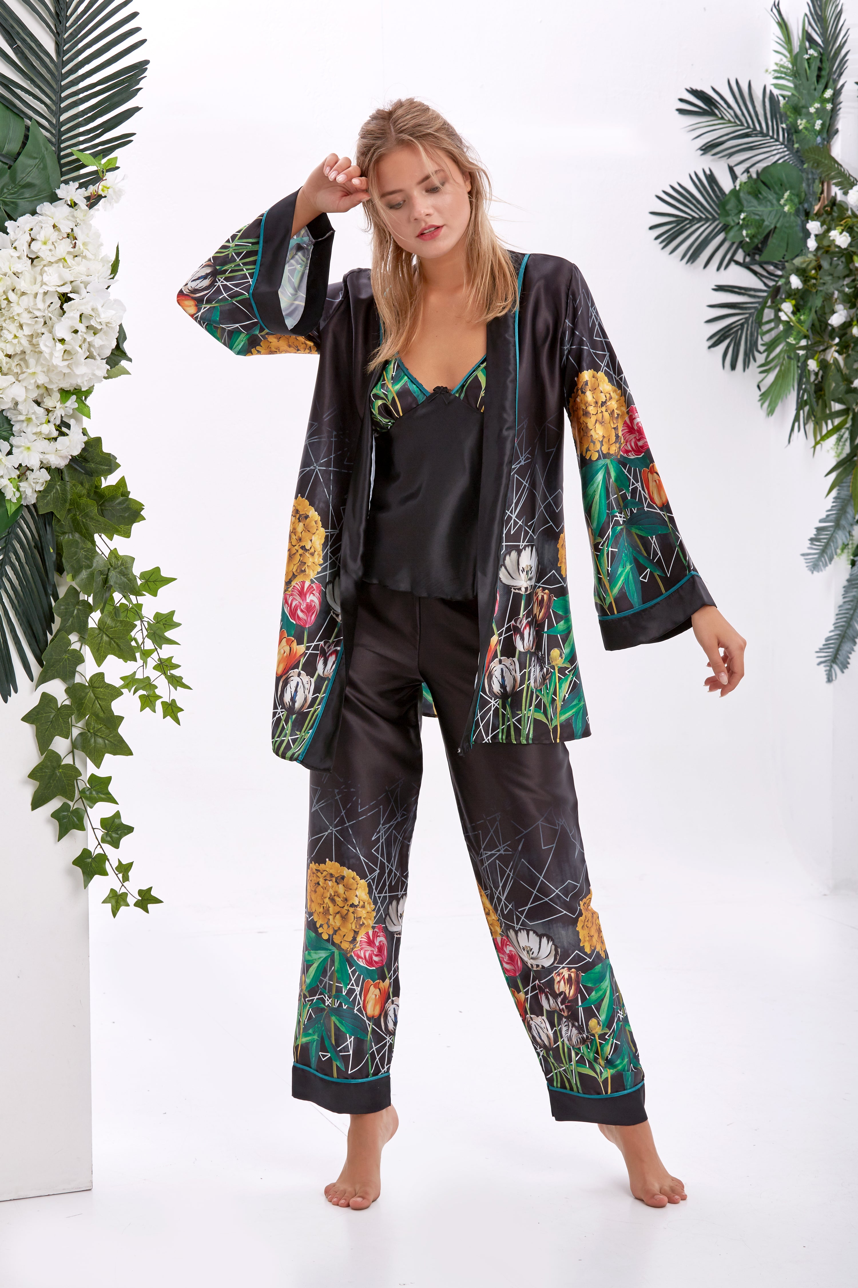 Iris Floral &amp; Geometrik Saten Uzun Kimono Pijama Takımı