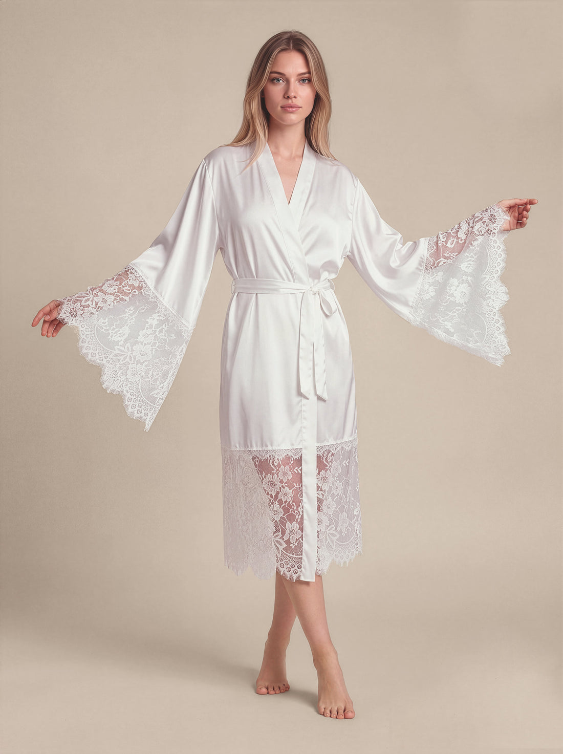 Amour Dantel Detaylı İpek Saten Kimono
