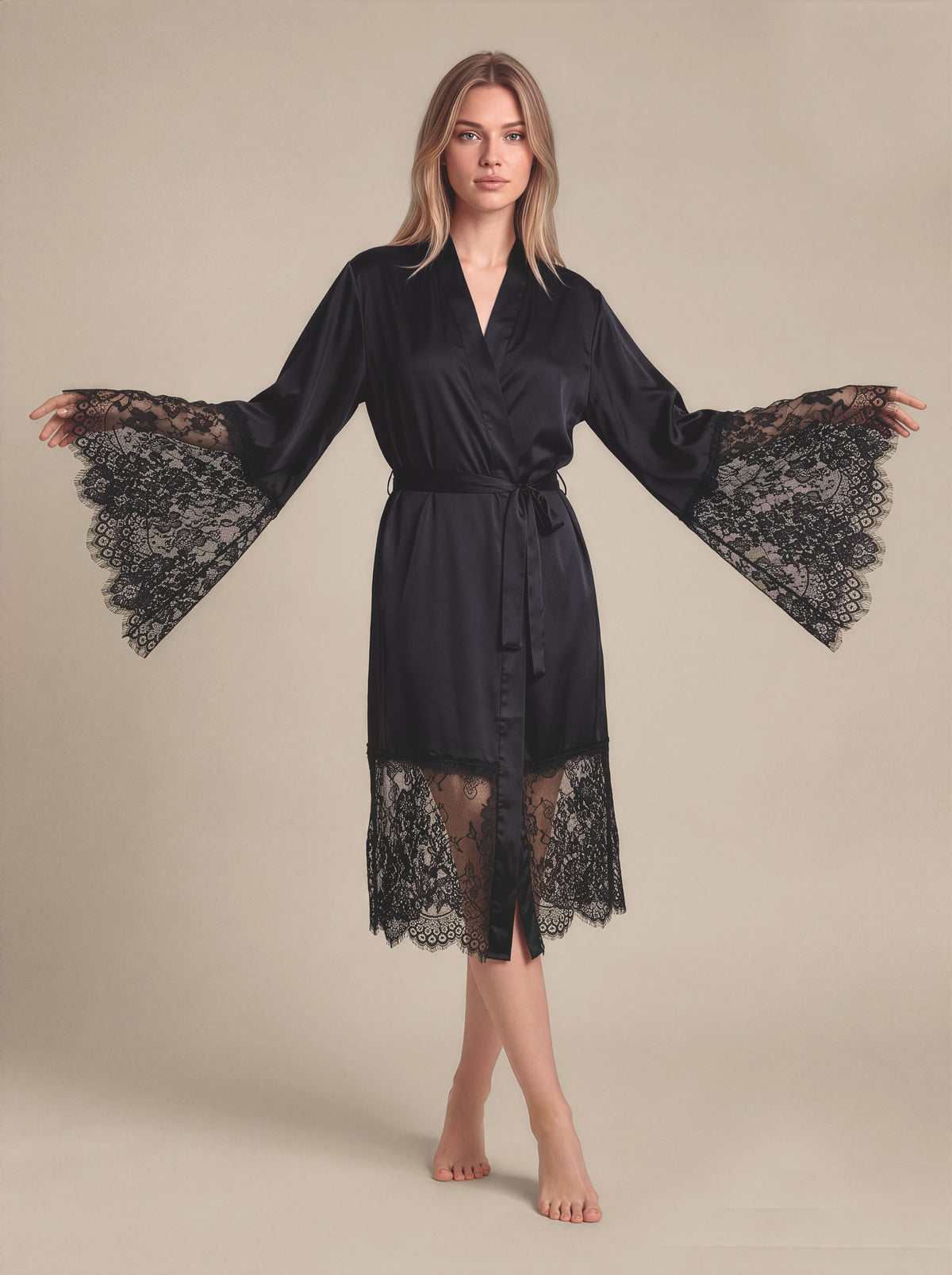 Amour Dantel Detaylı İpek Saten Kimono