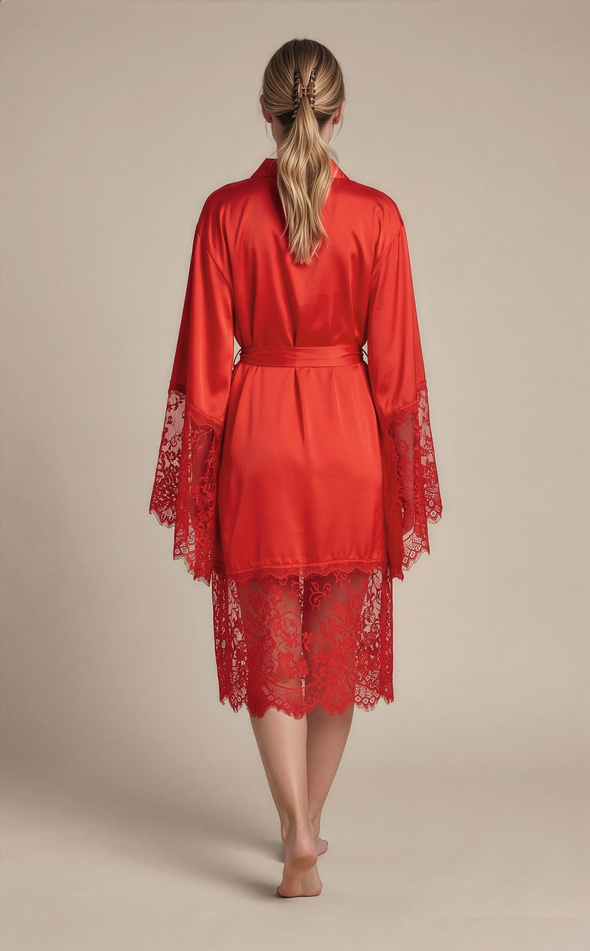 Amour Dantel Detaylı İpek Saten Kimono