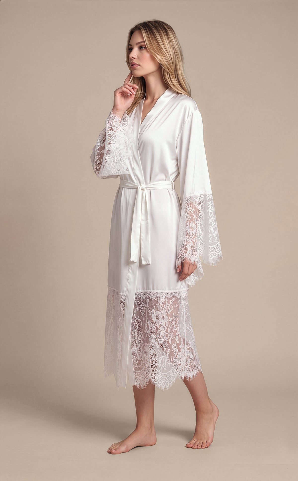 Amour Dantel Detaylı İpek Saten Kimono