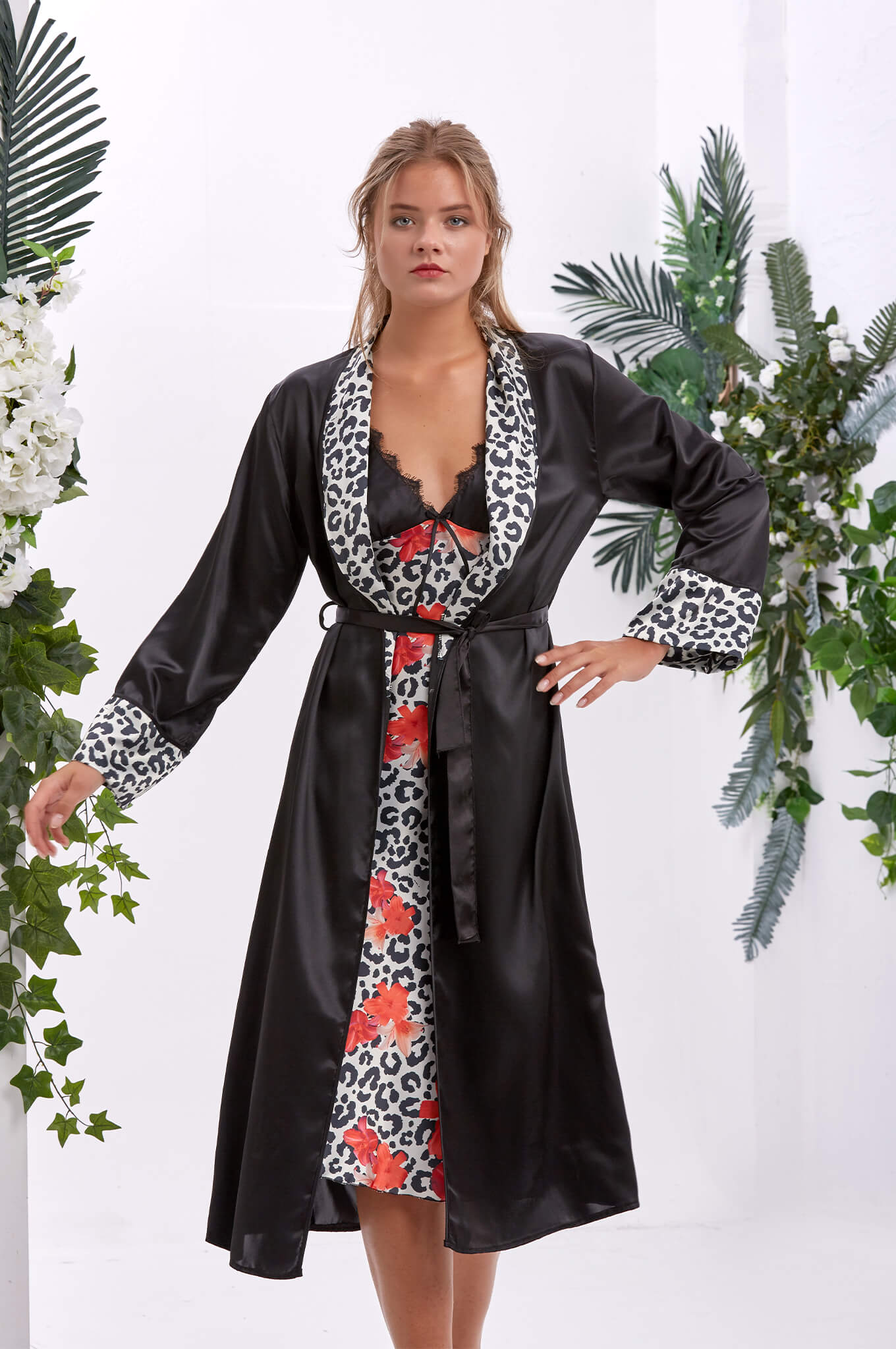 Sauvage Floral Dantelli Uzun Saten Kimono ve Gecelik Takımı