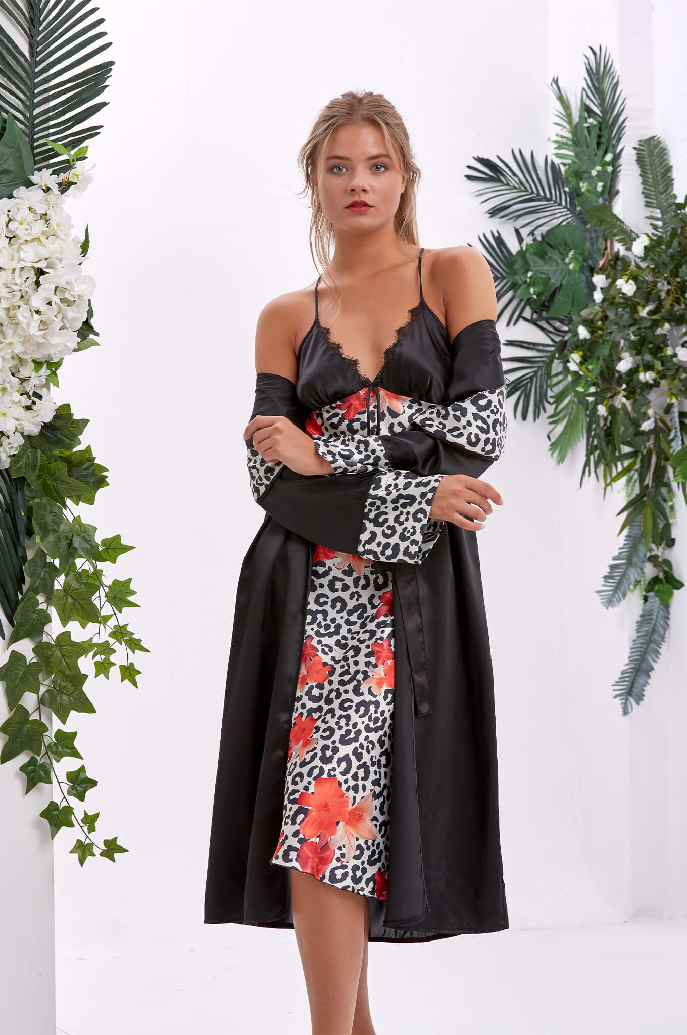 Sauvage Floral Dantelli Uzun Saten Kimono ve Gecelik Takımı